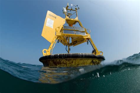 Estudio sugiere uso de boyas oceánicas a menos de 30 km de la .